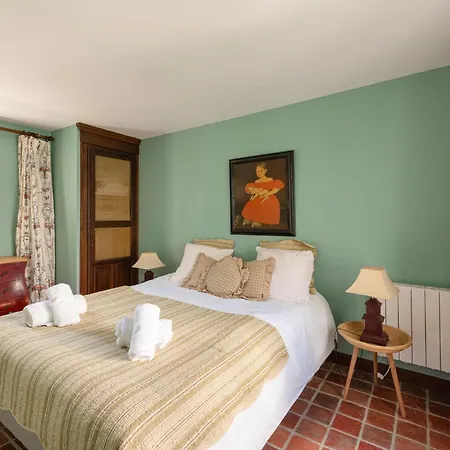 Galerna -keyweek House With Heated Swimming Pool Holiday home